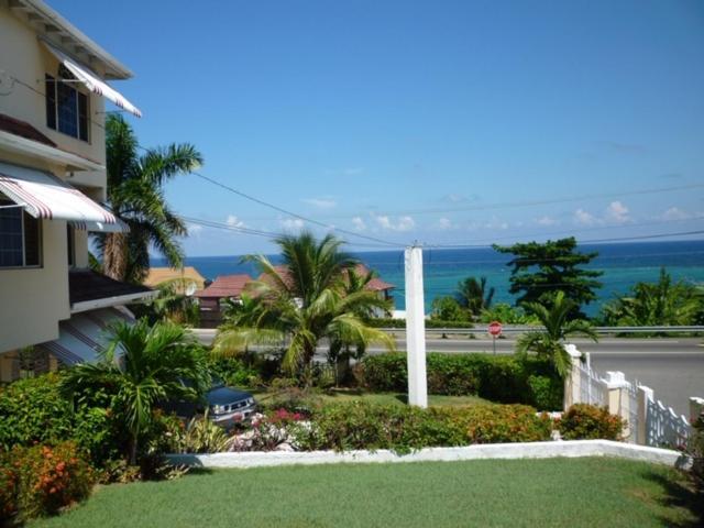 Goldenview Guesthouse Ocho Rios Luaran gambar