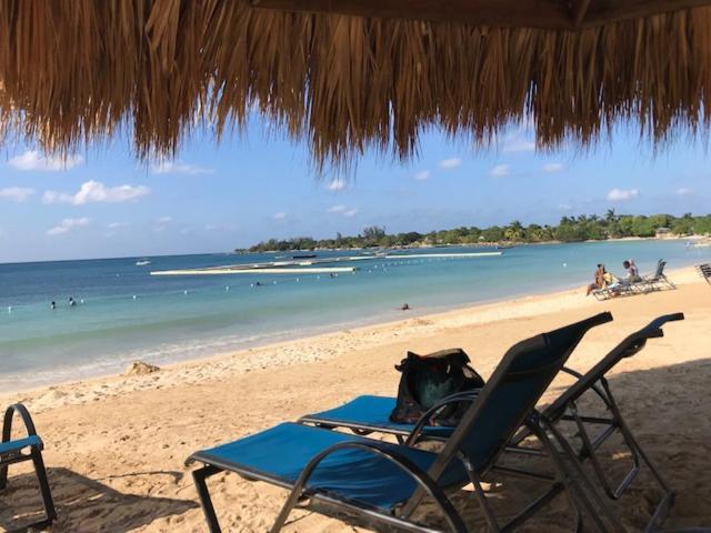 Goldenview Guesthouse Ocho Rios Luaran gambar
