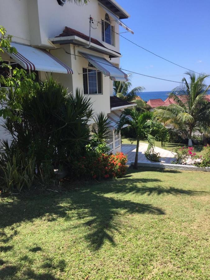 Goldenview Guesthouse Ocho Rios Luaran gambar